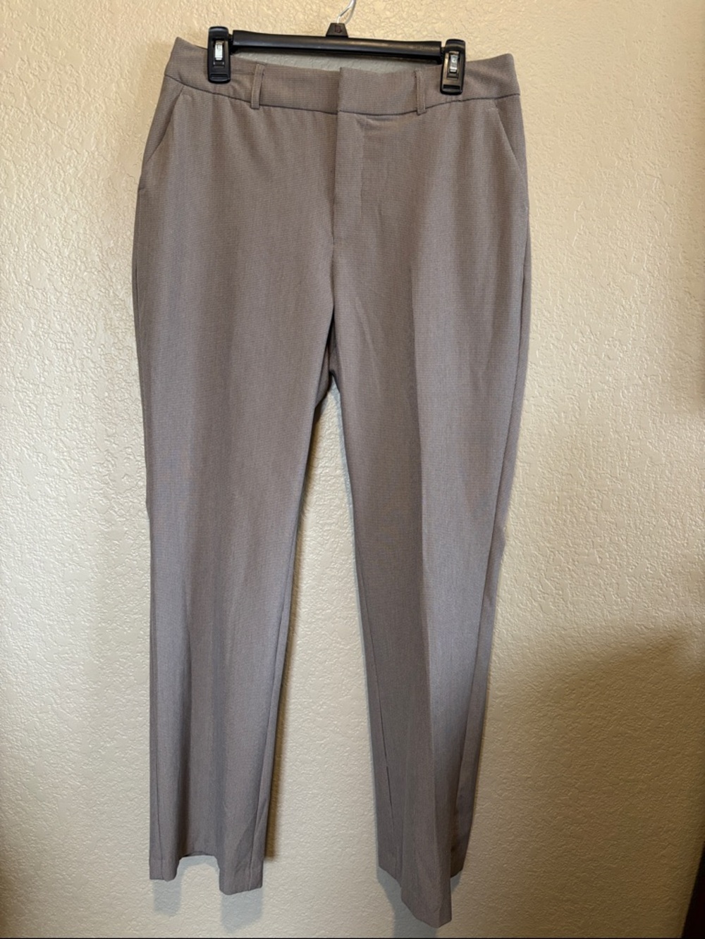 Nine West Barely Bootcut Women’s Taupe Dress Pants Size 10